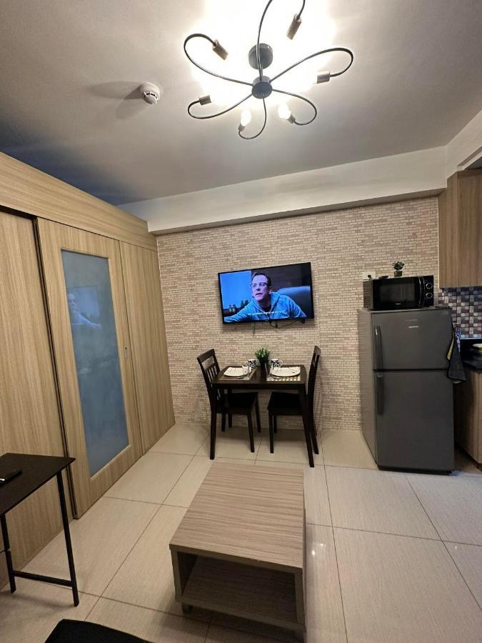 Sabina'S One Bedroom Condo At Shore Tower C มะนิลา ภายนอก รูปภาพ